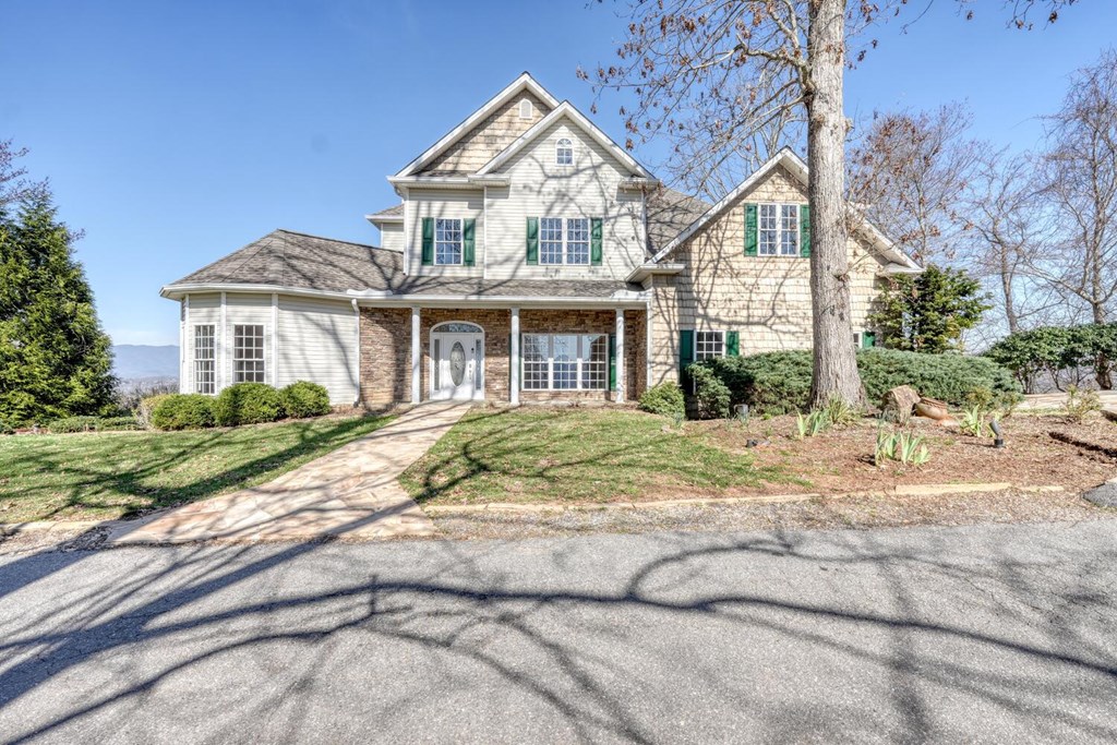 428970 Young Harris Residential