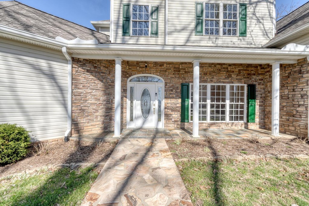 428970 Young Harris Residential