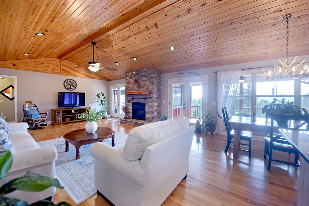 428973 Blairsville Residential