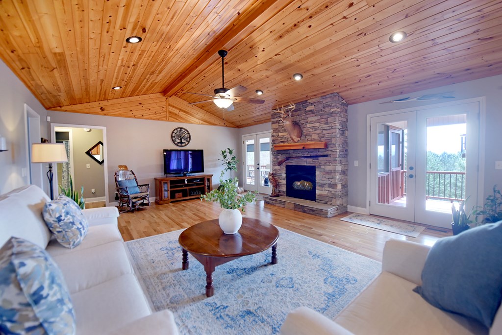 428973 Blairsville Residential