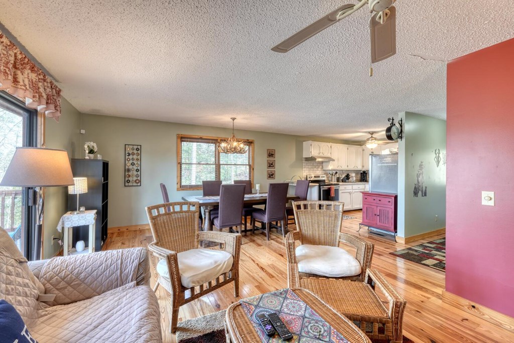 428983 Hiawassee Residential