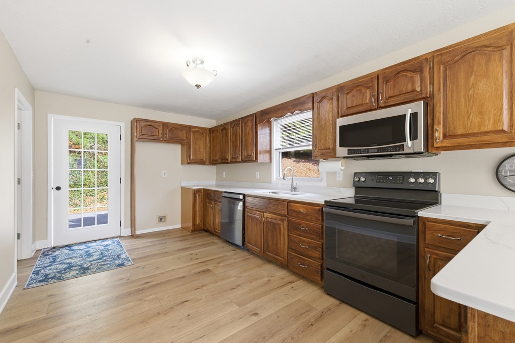 428985 Hiawassee Residential