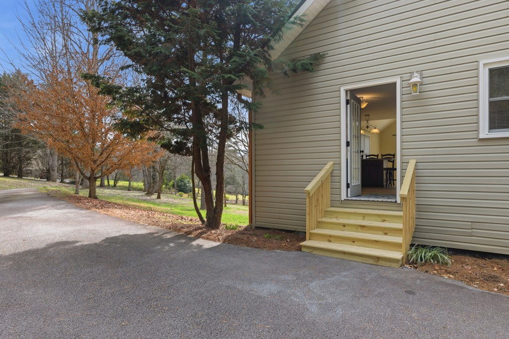 428985 Hiawassee Residential