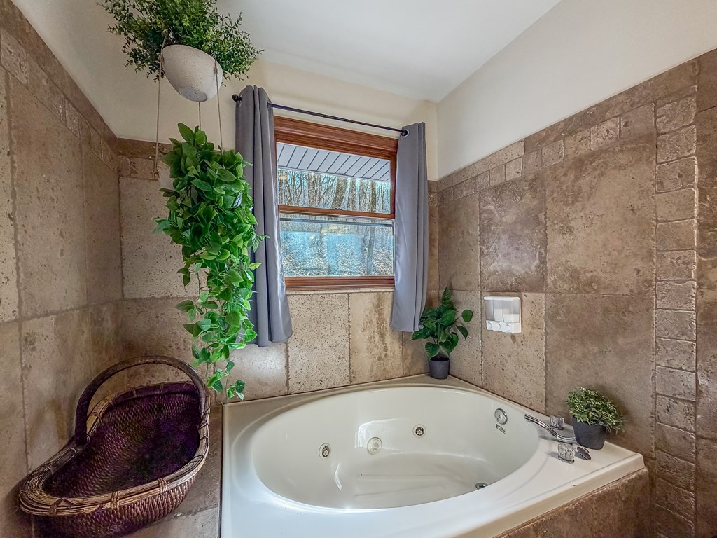 428986 Ellijay Residential