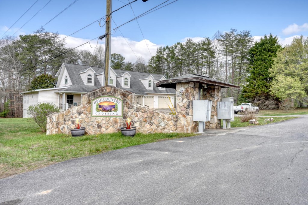 428990 Morganton Residential