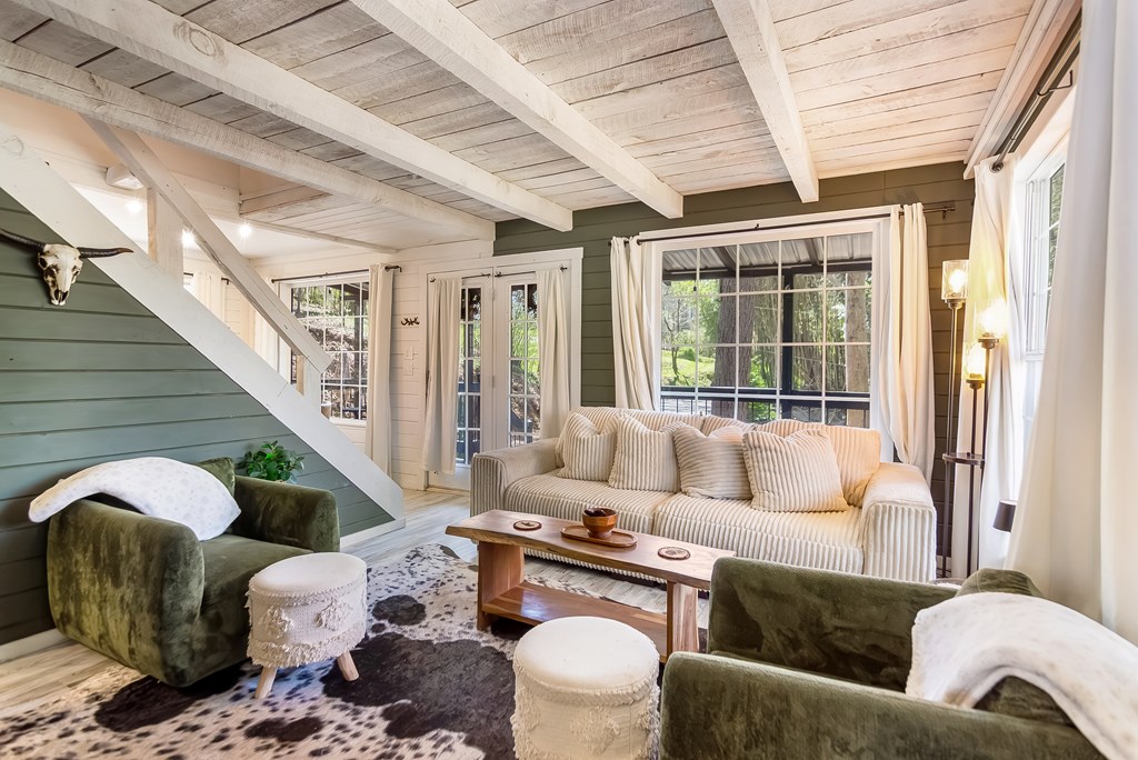 428992 Talking Rock Residential