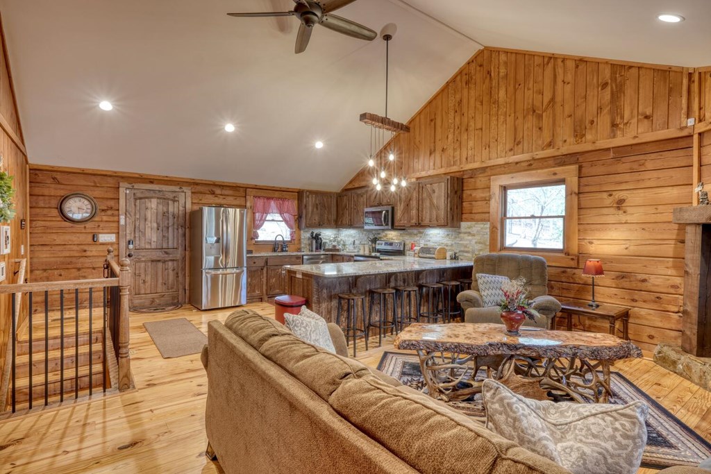 428996 Morganton Residential