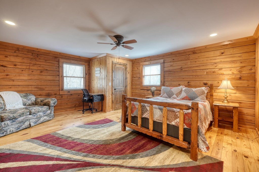 428996 Morganton Residential