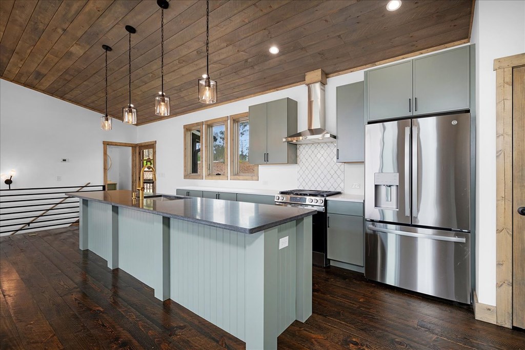 428998 Ellijay Residential