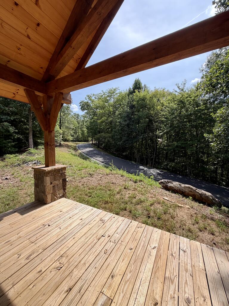 429000 Blue Ridge
 Land