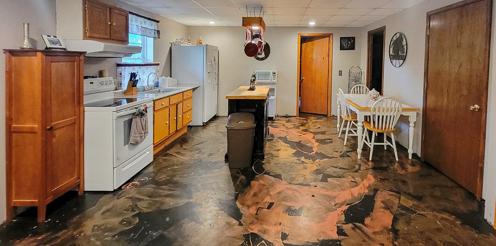 429022 Mt. Airy Residential