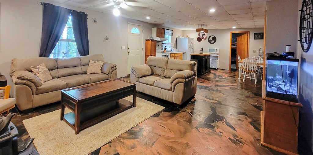 429022 Mt. Airy Residential