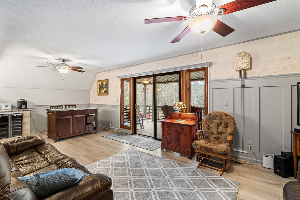 429039 Young Harris Residential