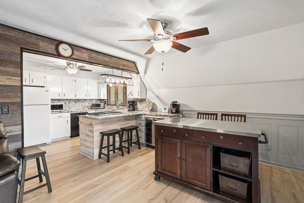 429039 Young Harris Residential