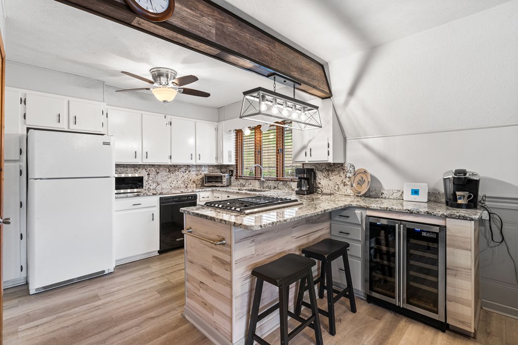 429039 Young Harris Residential