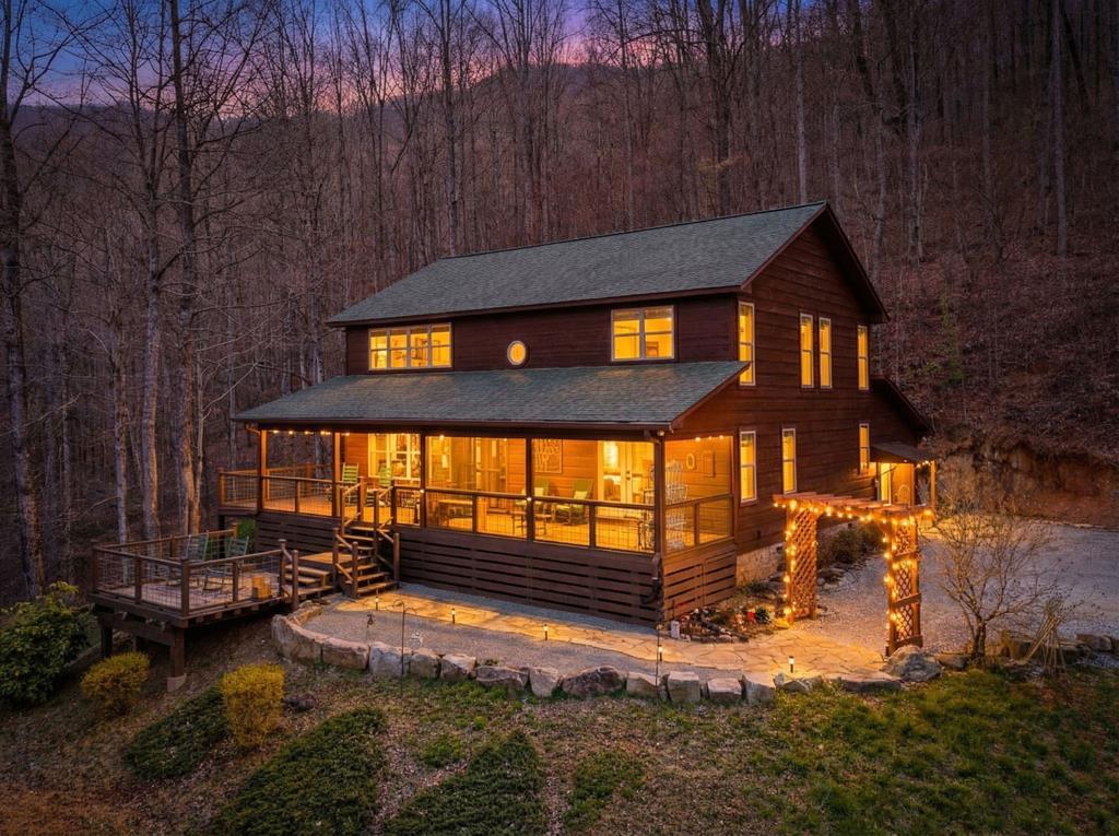 429040 Hayesville Residential