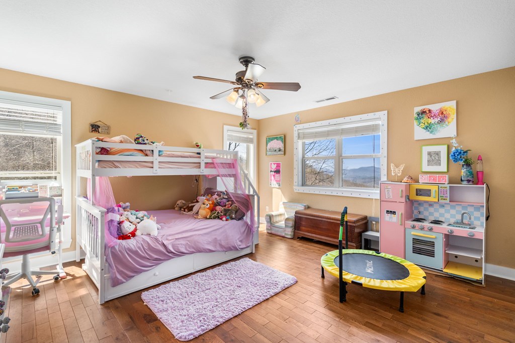 429040 Hayesville Residential