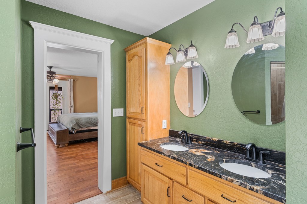 429040 Hayesville Residential