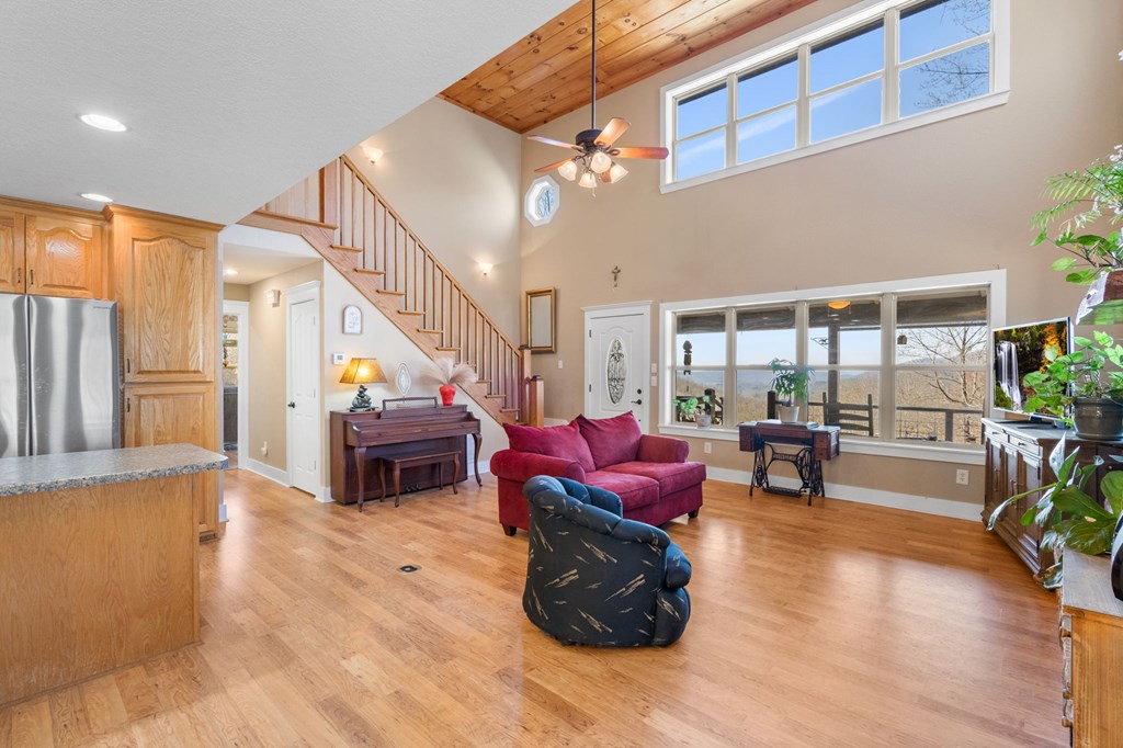 429040 Hayesville Residential