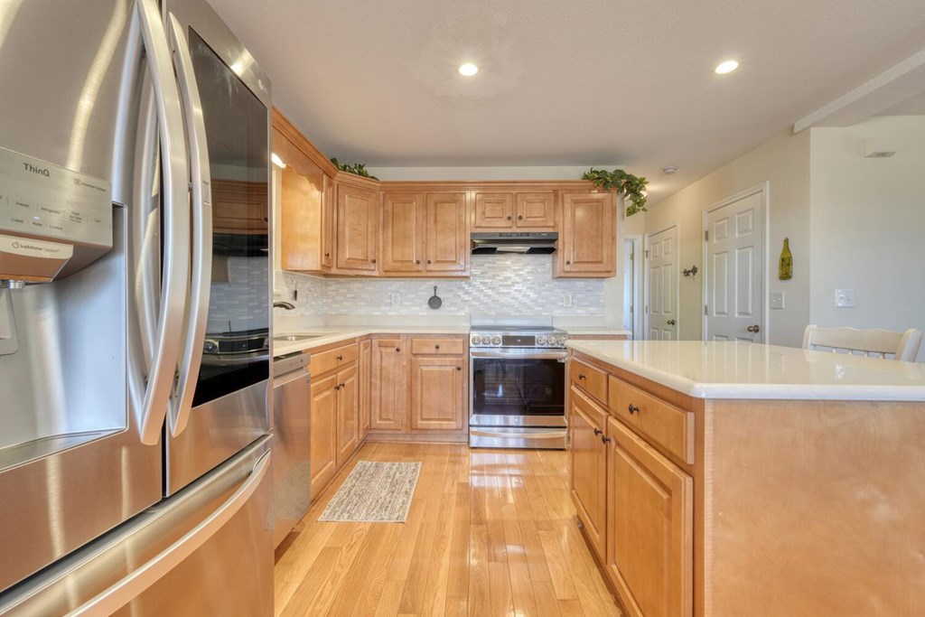 429042 Young Harris Residential