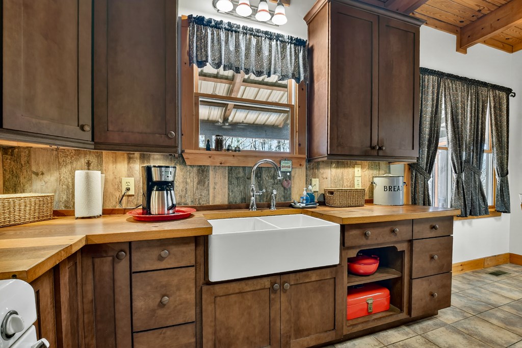 429044 Ellijay Residential