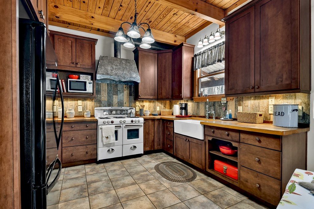 429044 Ellijay Residential