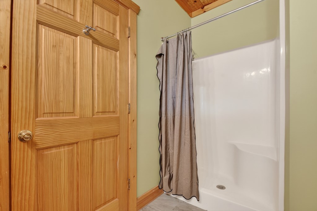 429044 Ellijay Residential