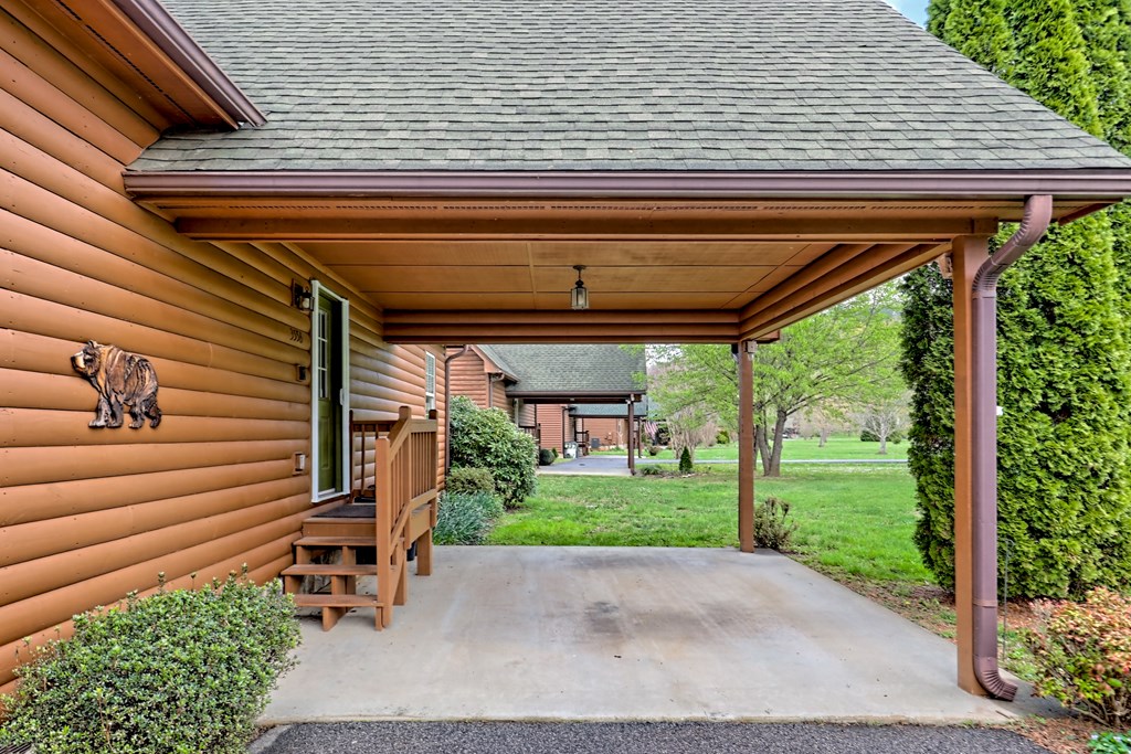 429056 Hiawassee Residential