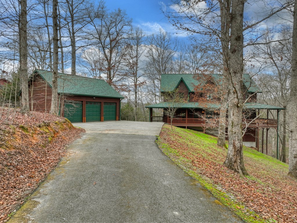 429057 Mineral Bluff Residential