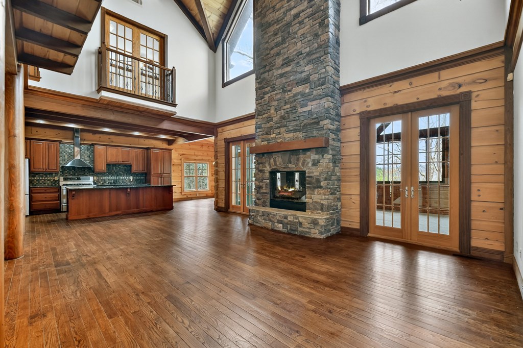 429057 Mineral Bluff Residential