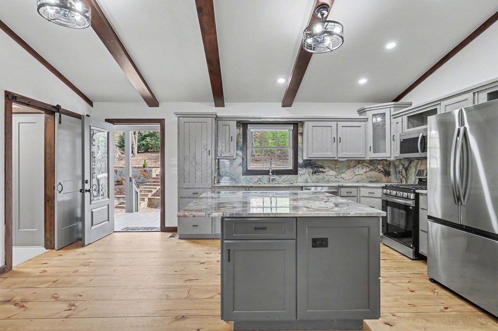 429058 Morganton Residential