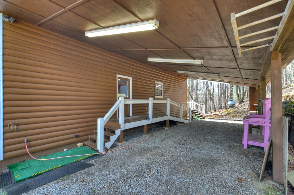 429063 Blue Ridge Residential