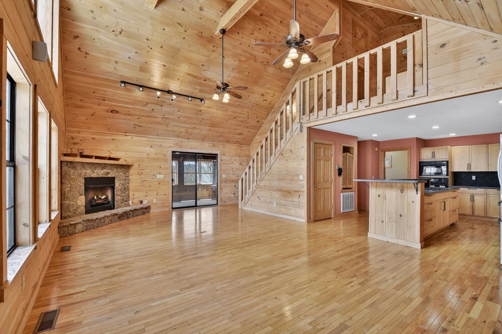 429063 Blue Ridge Residential