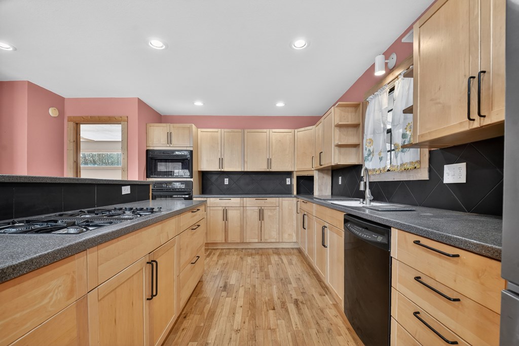 429063 Blue Ridge Residential