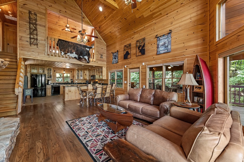 429064 Mineral Bluff Residential