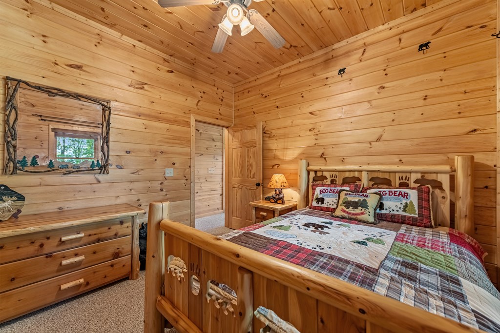 429064 Mineral Bluff Residential