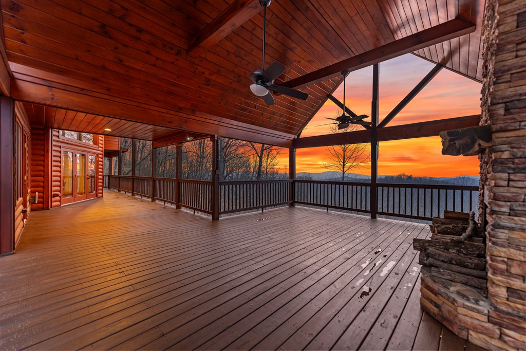 429064 Mineral Bluff Residential