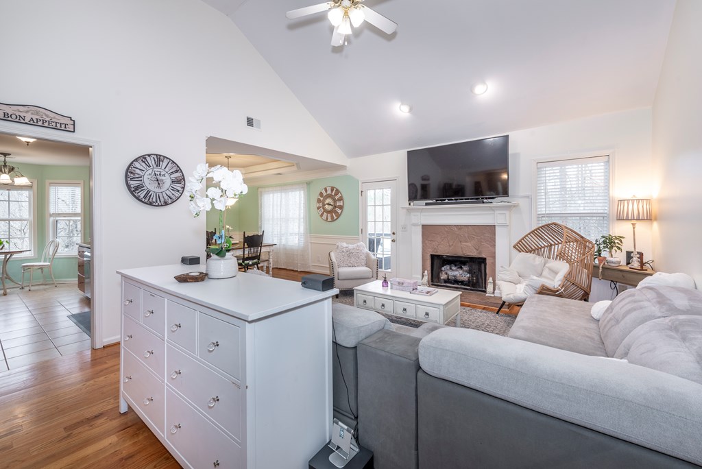 429068 Jasper Residential