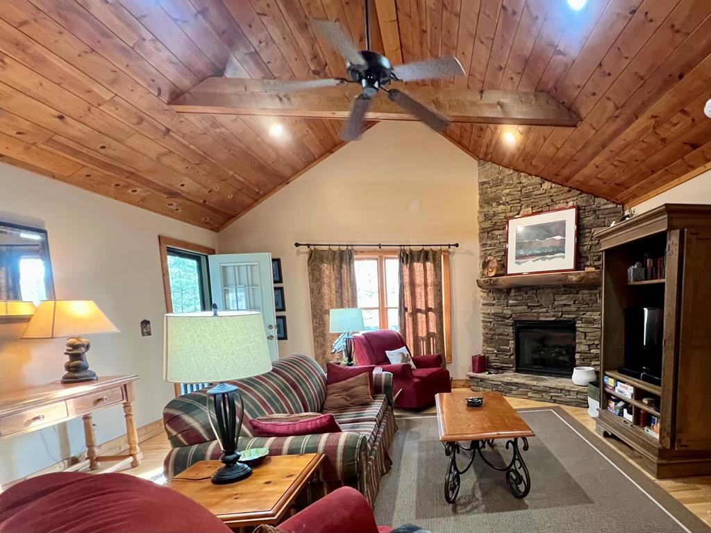 429069 Hiawassee Residential