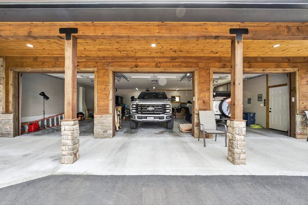 429071 Morganton Residential