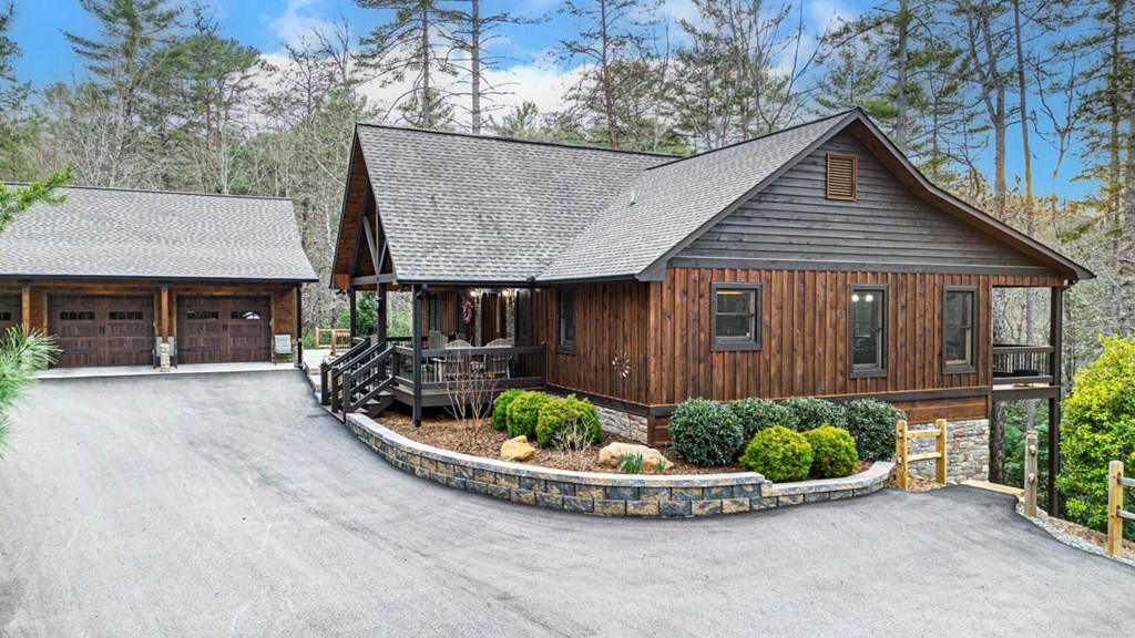 429071 Morganton Residential