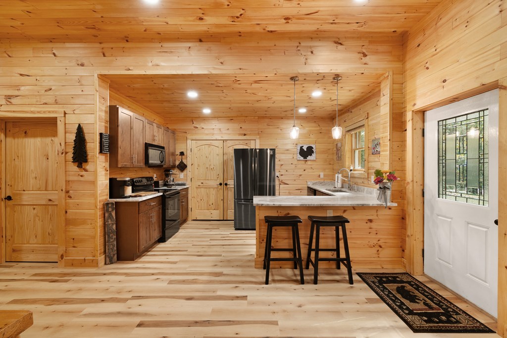 429076 Blue Ridge Residential