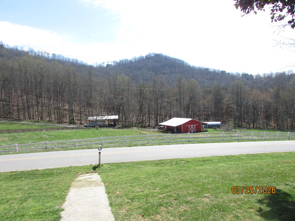 429088 Hayesville Residential