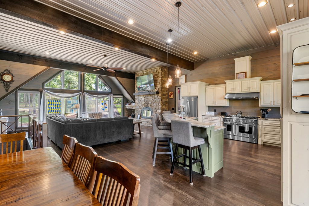 429089 Blue Ridge Residential