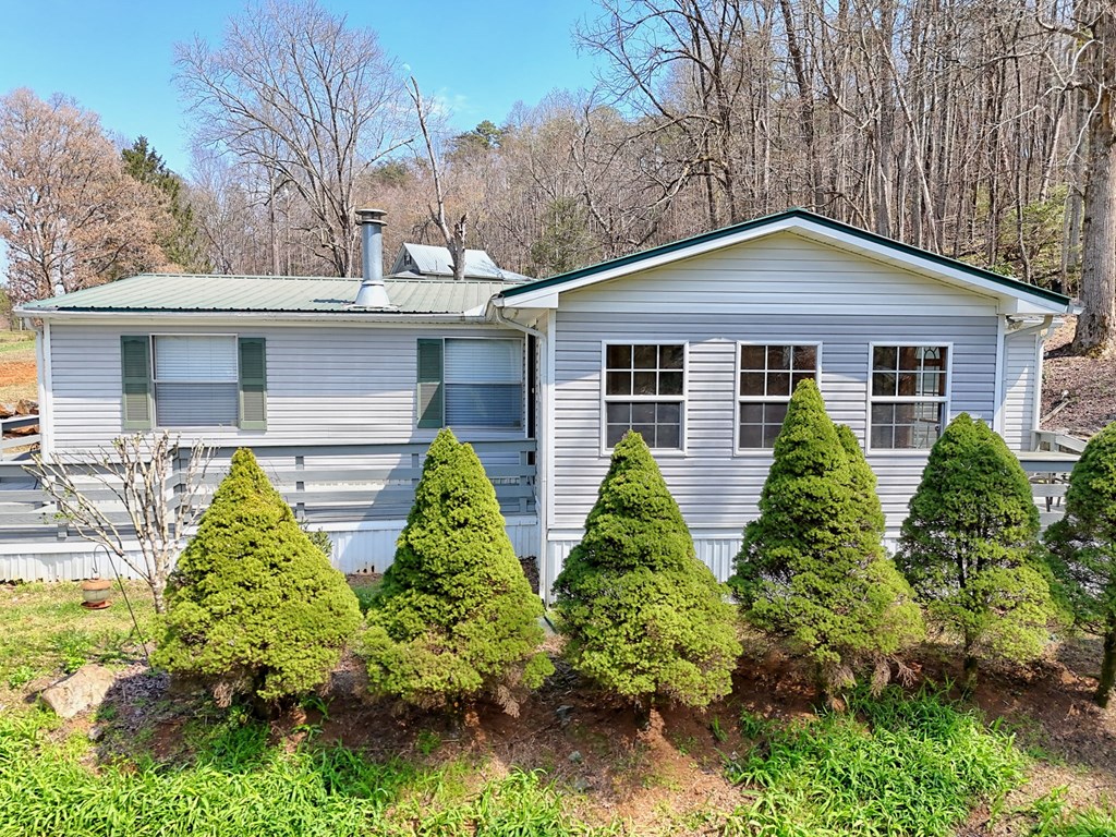 429090 Young Harris Residential