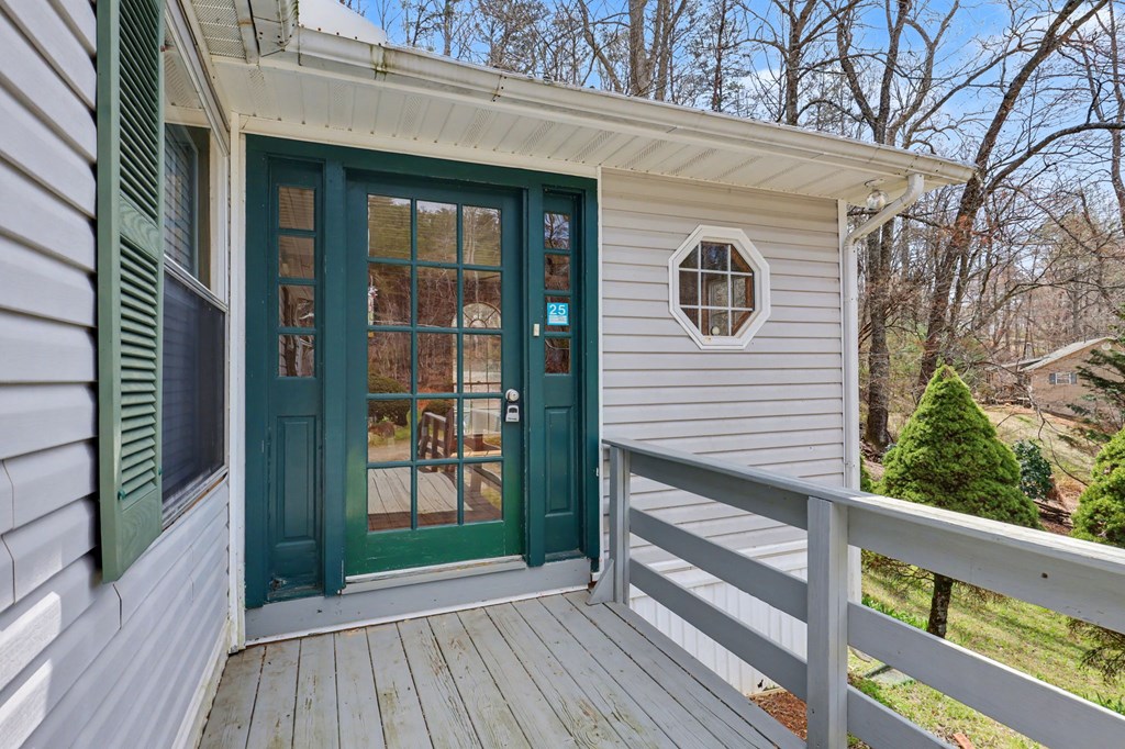 429090 Young Harris Residential