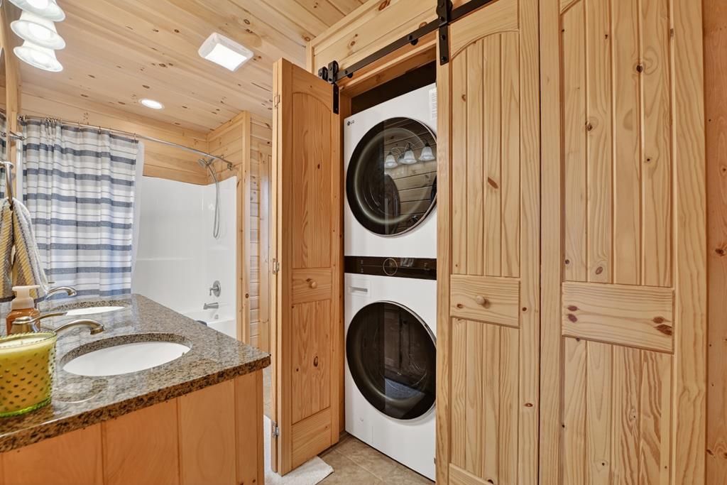 429091 Blue Ridge Residential