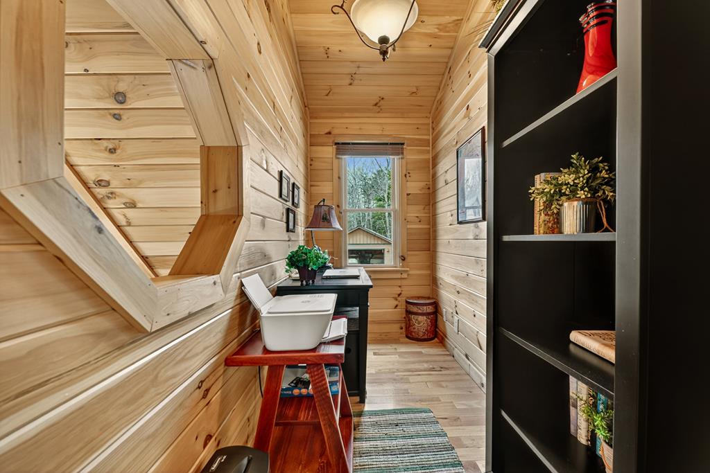 429091 Blue Ridge Residential