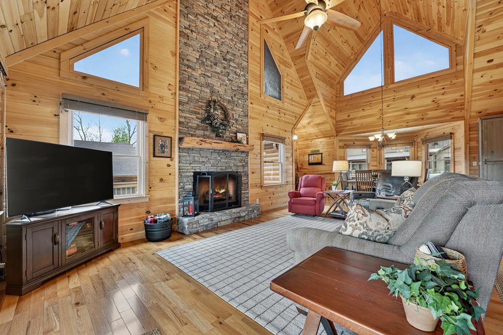 429091 Blue Ridge Residential