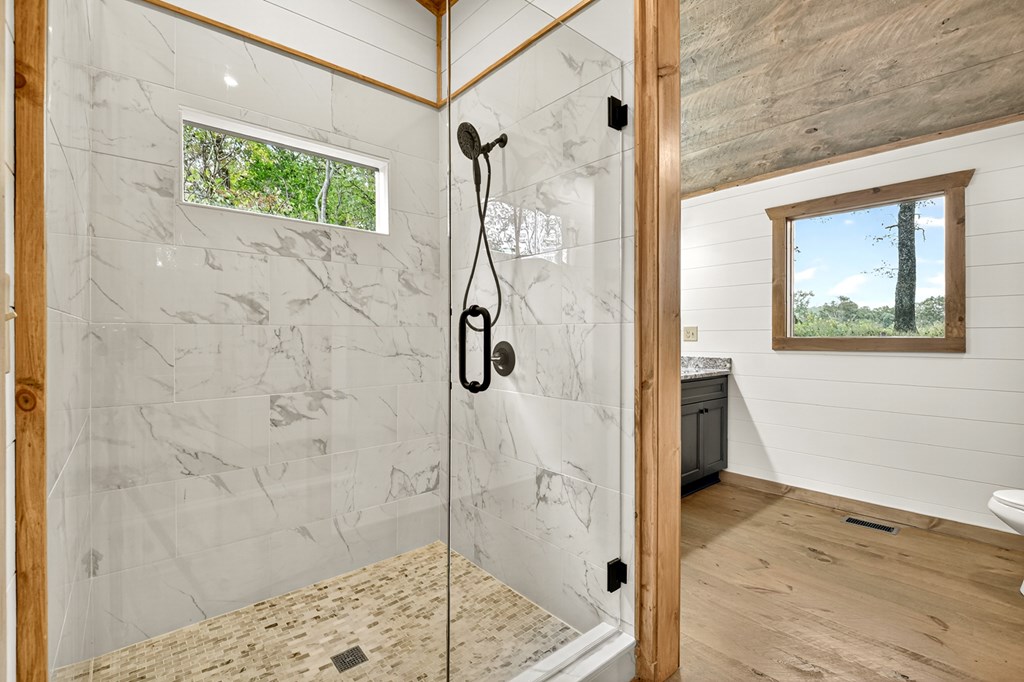 429092 Blue Ridge Residential